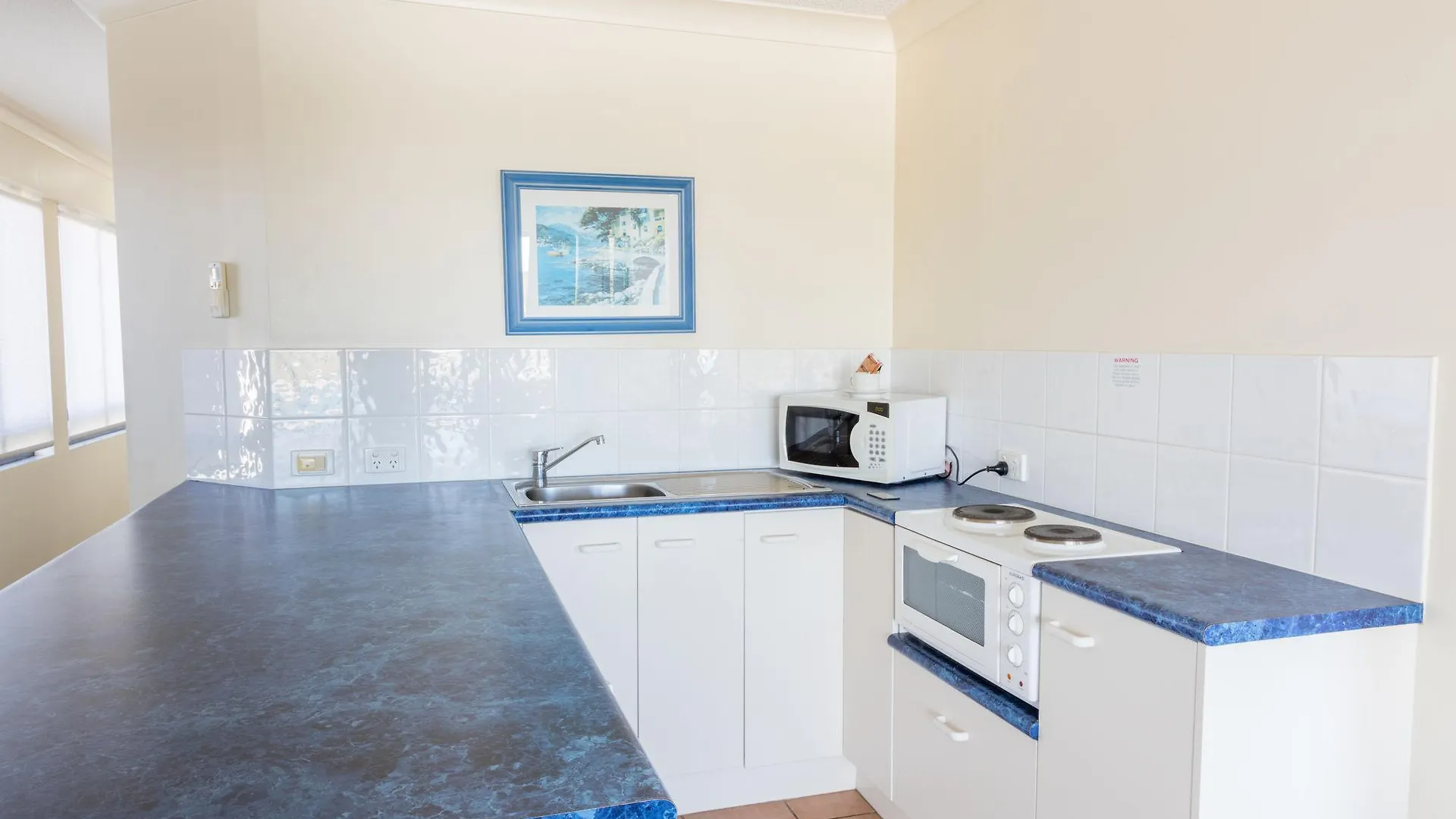 Aparthotel Belaire Place Motel Apartments Caloundra