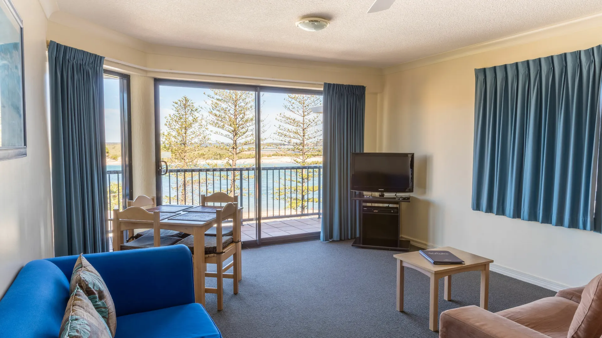 Aparthotel Belaire Place Motel Apartments Caloundra