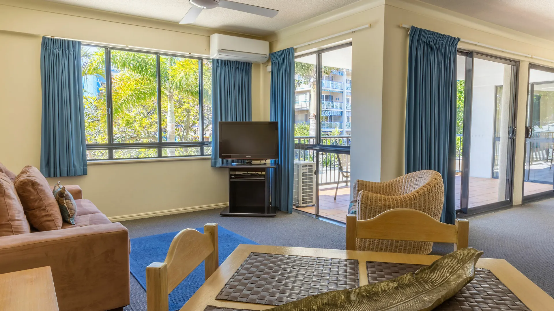 Aparthotel Belaire Place Motel Apartments Caloundra